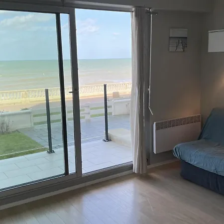 Apartamento Studio En Centre-ville De Avec Balcon Et Parking - Fr-1-487-345 *