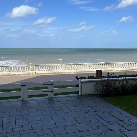 Apartamento Studio En Centre-ville De Avec Balcon Et Parking - Fr-1-487-345 *